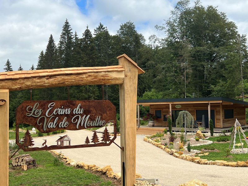 Hébergement AbracadaRoom : Cabane La Champvent & Spa & Sauna - Image 11