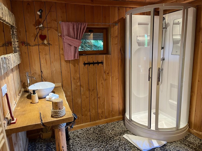 Hébergement AbracadaRoom : Cabane perchée Cosy Famille - Image 13