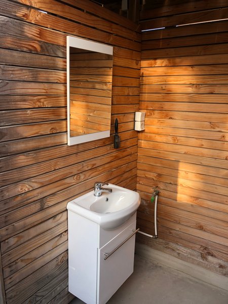 Hébergement AbracadaRoom : Tipi en bois avec petit-déjeuner et accès piscine - Image 11