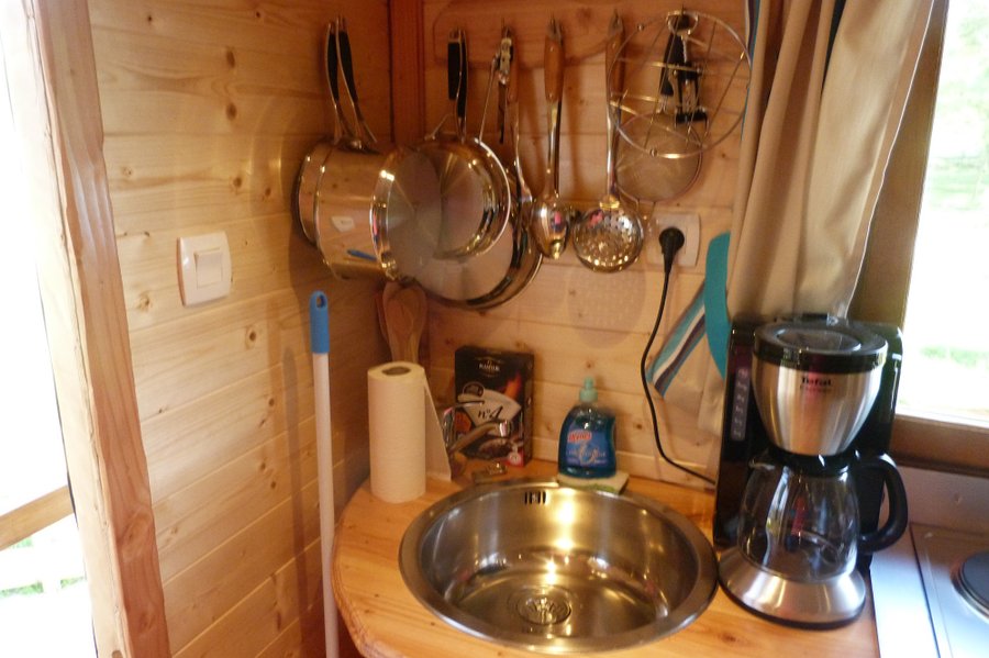 Hébergement AbracadaRoom : Roulotte Maquisarde - Image 8