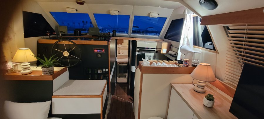 Hébergement AbracadaRoom : BATEAU de STANDING tout confort - Image 6