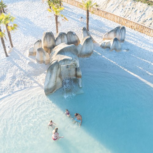 Toute l'équipe du Domaine de Dienné. ?