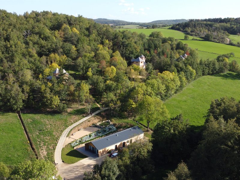Domaine AbracadaRoom : Cabanes Spa Châteaux - Le Peydébé - Image 3