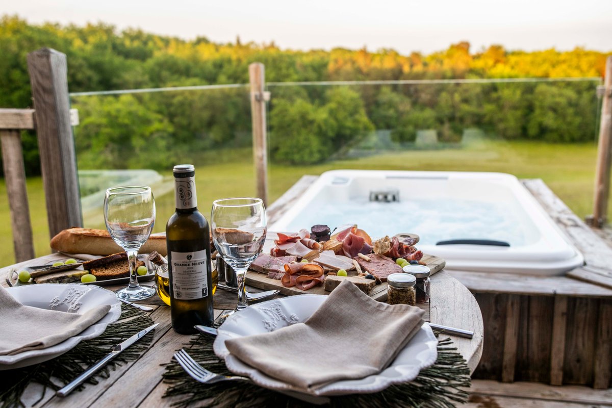 Cabane du Grand Chêne & Spa à Saint- Martin Des Combes (8)